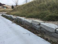 Delta Ledge Stone Outcropping Retaining Wall
