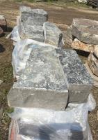 Chapleau Grey 18" Deep Stone Outcroppings