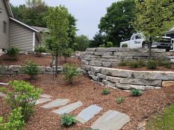 Delta Ledge Stone Outcropping Retaining Wall