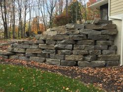 Chapleau Grey Stone Outcropping Retaining Wall