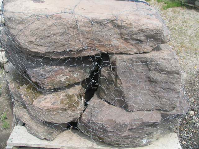 Pennsylvania Fieldstone Boulders And Outcroppings